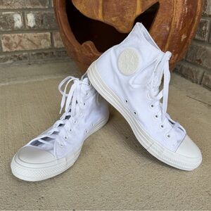 🍒💣 Converse all white high top sneakers